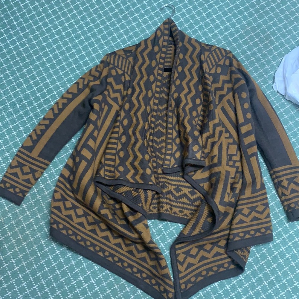 Brown patterned sweater
